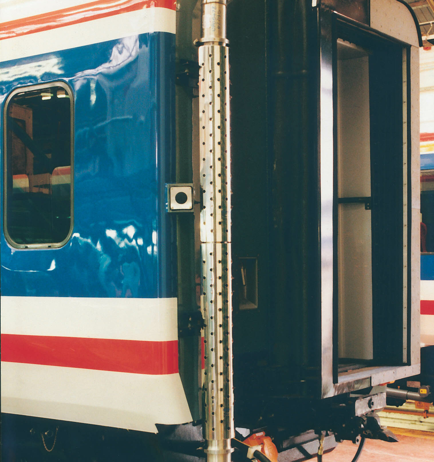 Diesel multiple unit - big silencer and 40ft of pipework 1992